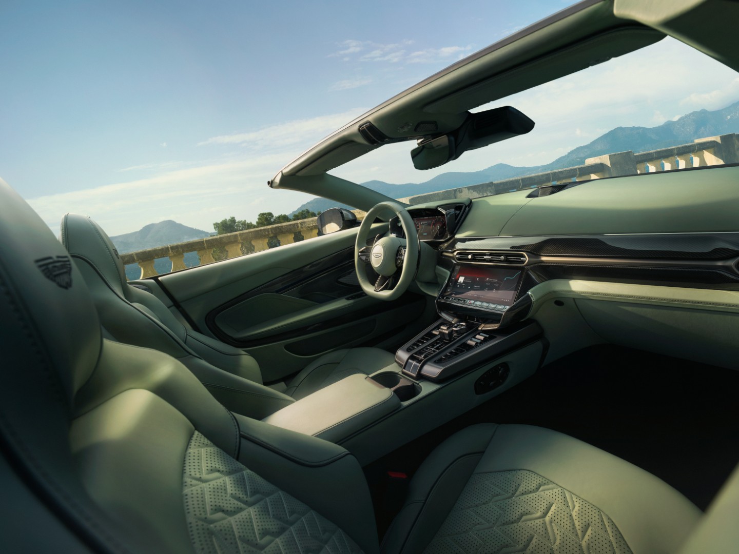 Aston-Martin-Vanquish-Volante_13