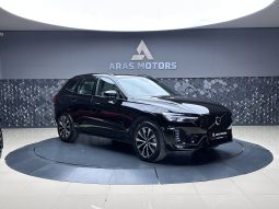 
										VOLVO XC60 2.0 B5 PLUS DARK AWD full									
