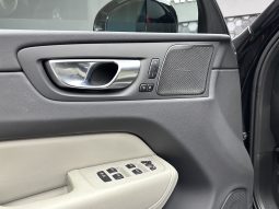 
										VOLVO XC60 2.0 B5 PLUS DARK AWD full									