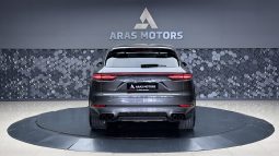 
										PORSCHE CAYENNE 4.0 GTS CHORONO full									
