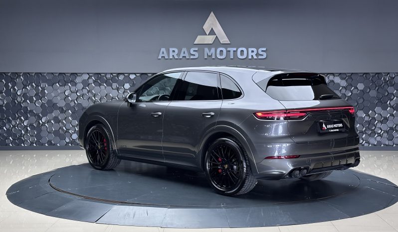 
								PORSCHE CAYENNE 4.0 GTS CHORONO full									