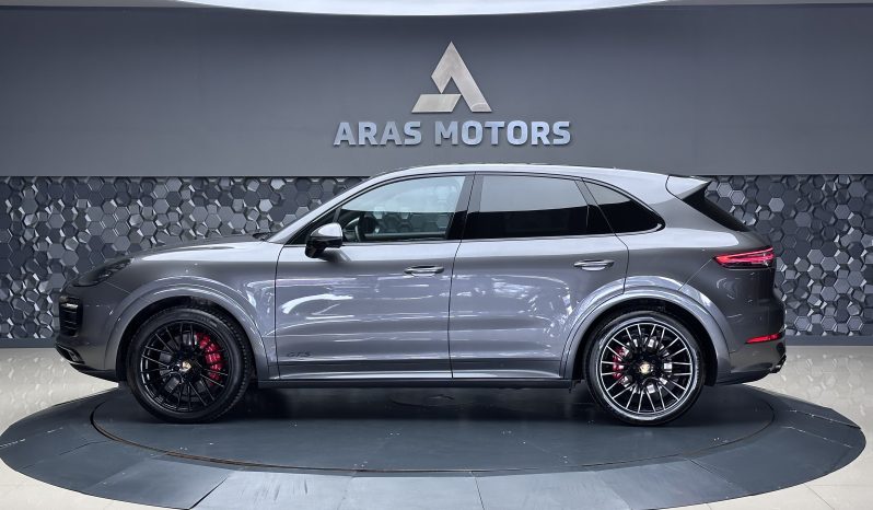 
								PORSCHE CAYENNE 4.0 GTS CHORONO full									