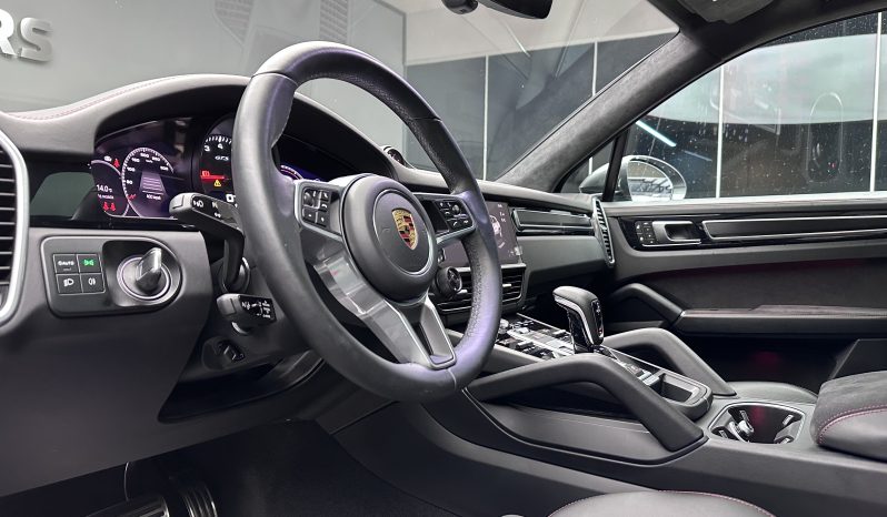 
								PORSCHE CAYENNE 4.0 GTS CHORONO full									