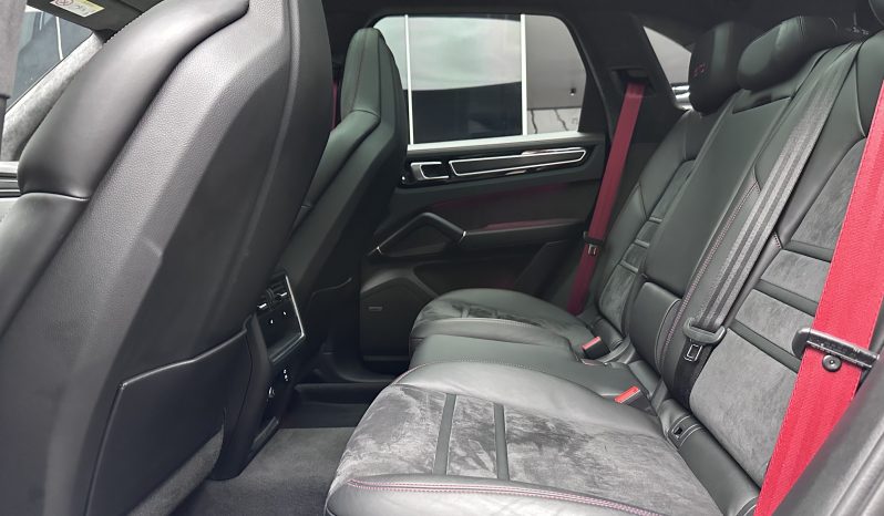 
								PORSCHE CAYENNE 4.0 GTS CHORONO full									