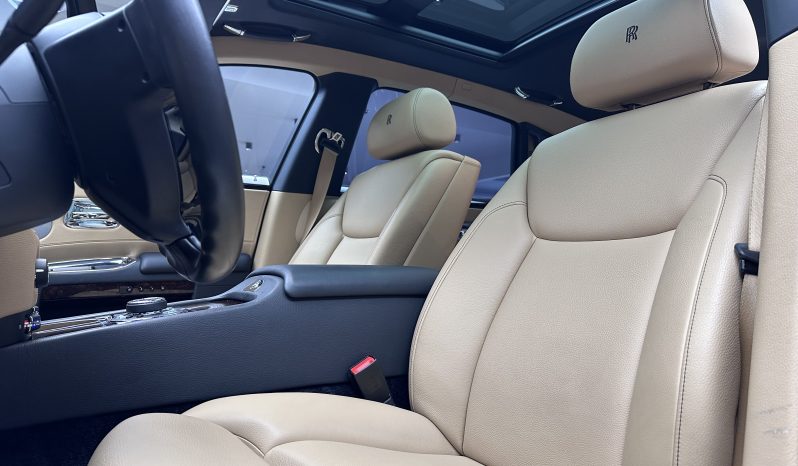 
								ROLLS ROYCE WHEELBASE GHOST 6.6 V12 full									