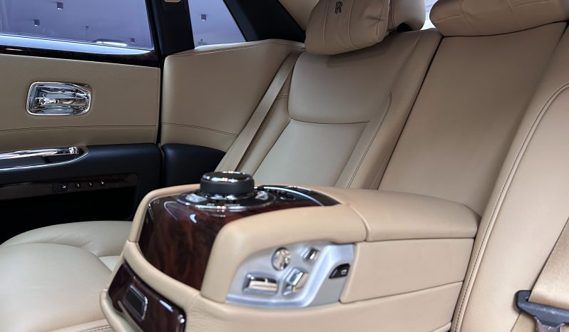 
								ROLLS ROYCE WHEELBASE GHOST 6.6 V12 full									