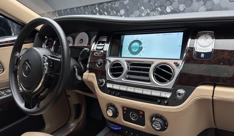 
								ROLLS ROYCE WHEELBASE GHOST 6.6 V12 full									