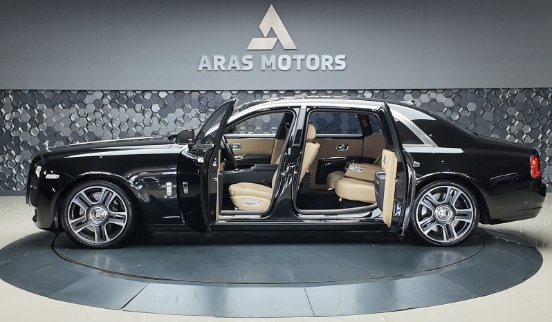 
								ROLLS ROYCE WHEELBASE GHOST 6.6 V12 full									