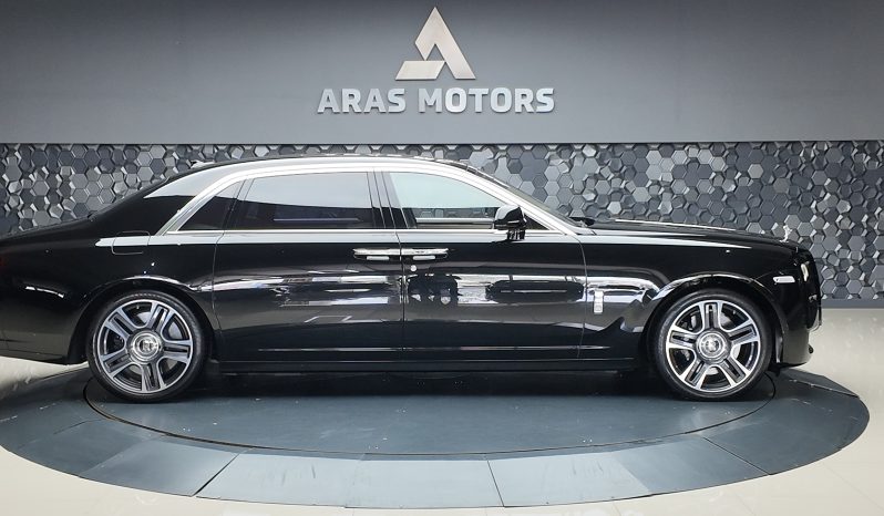 
								ROLLS ROYCE WHEELBASE GHOST 6.6 V12 full									