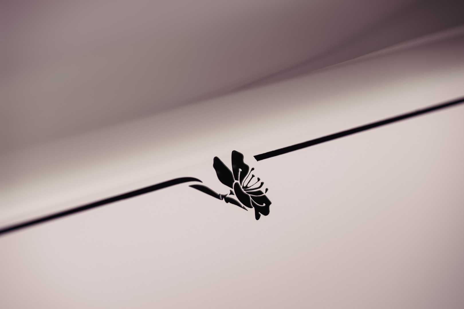 Rolls-Royce-Phantom-Cherry-Blossom-1