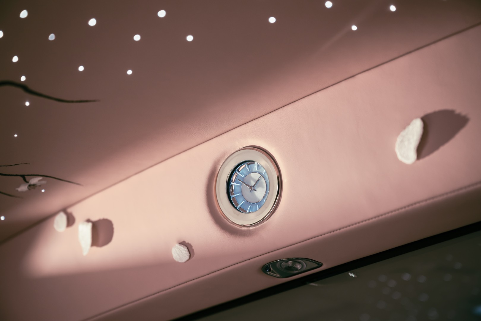 Rolls-Royce-Phantom-Cherry-Blossom-4