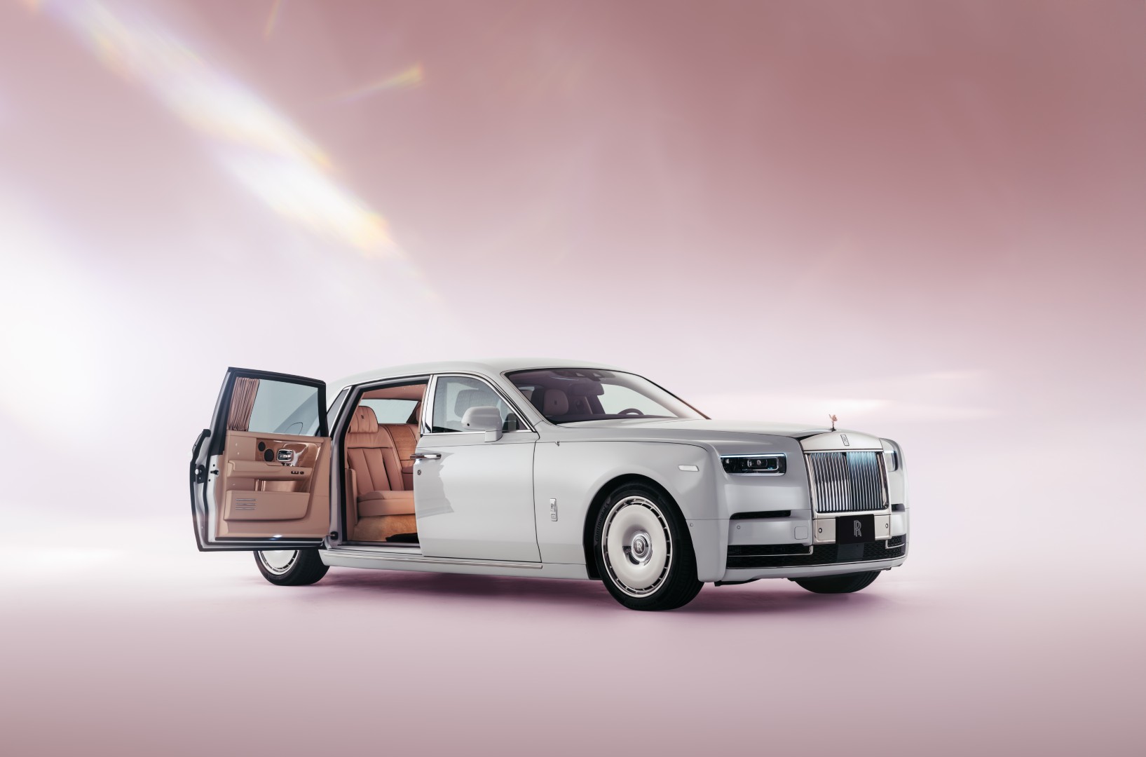 Rolls-Royce-Phantom-Cherry-Blossom-8