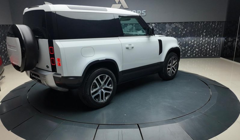 
								LAND ROVER DEFENDER 90 3.0D D200 full									
