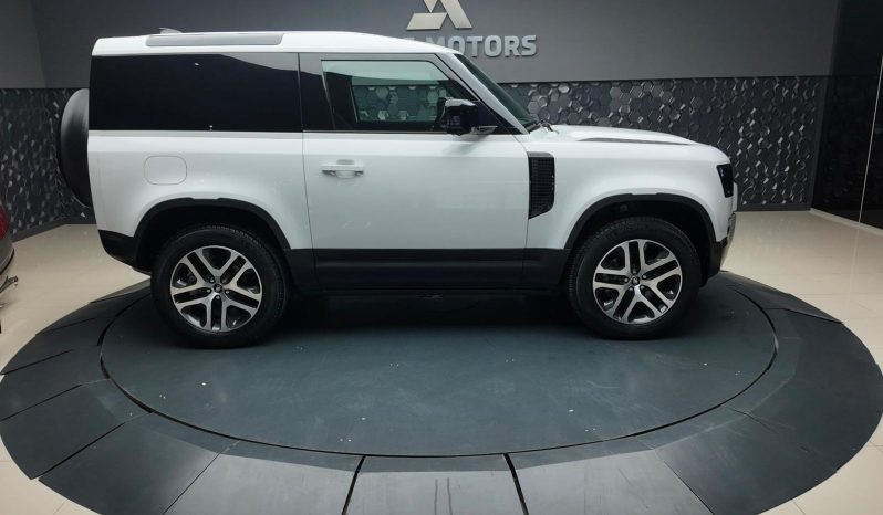 
								LAND ROVER DEFENDER 90 3.0D D200 full									