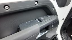 
										LAND ROVER DEFENDER 90 3.0D D200 full									