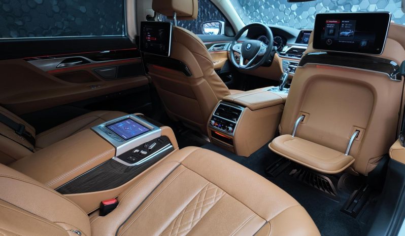 
								BMW 7.30İ LONG PURE EXCELLENCE full									