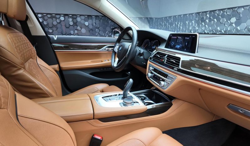 
								BMW 7.30İ LONG PURE EXCELLENCE full									